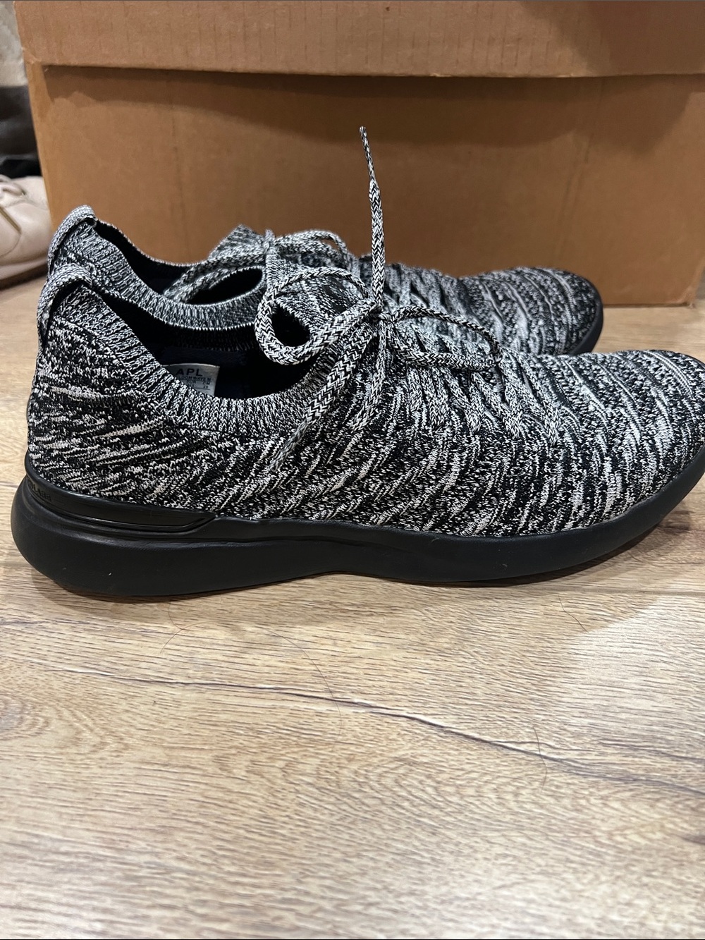 APL Techloom Wave Heather Gray / Black / Black (RARE) Sneakers Trainers Men’s 11